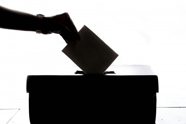 Elecciones a representantes de Estudiante 2025